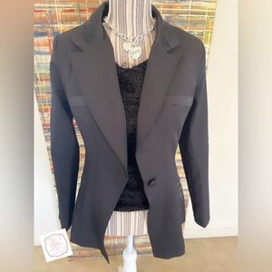 Fashion Nova Blazer, size Small. Black.